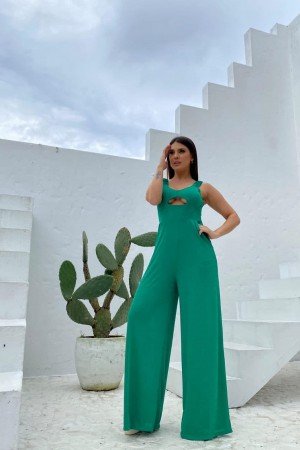 Enterizo largo con abertura en el pecho