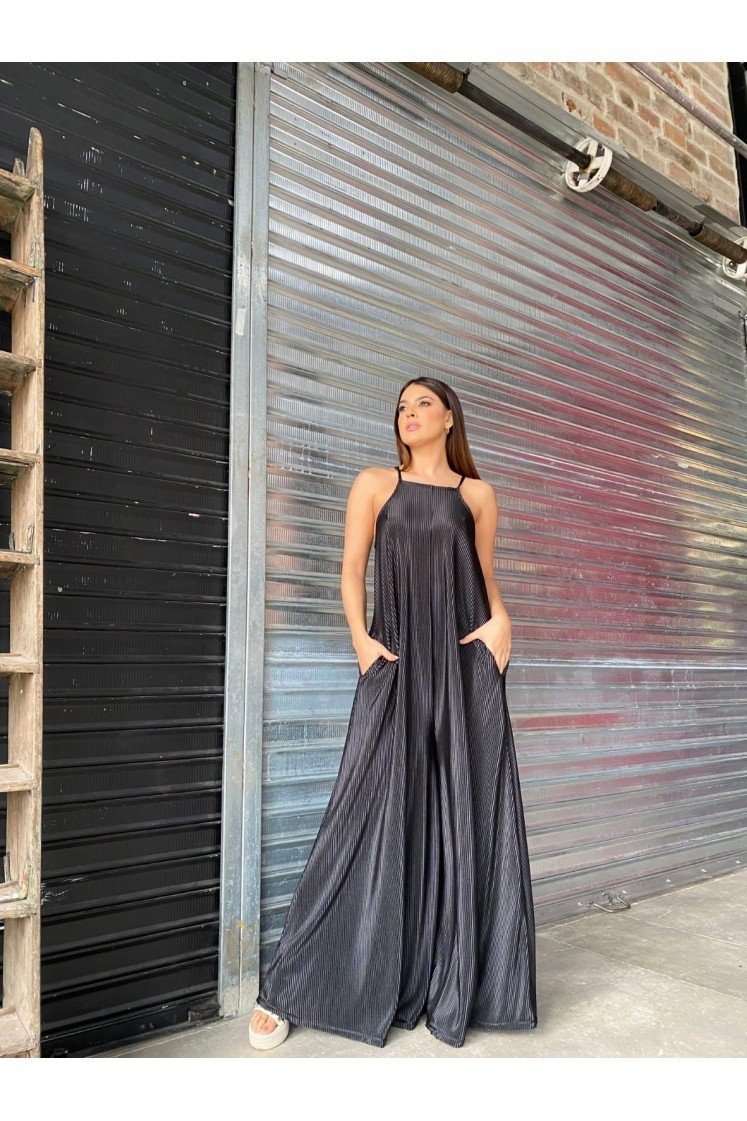 Enterizo largo plisado